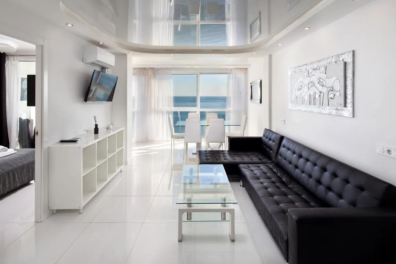 La Perla Beach Blue location